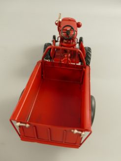 tractor met aanhanger Kunst en Kadootjes