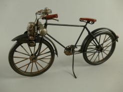 Oude fiets Kunst en Kadootjes