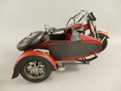 Motor met zijspan Kunst en Kadootjes