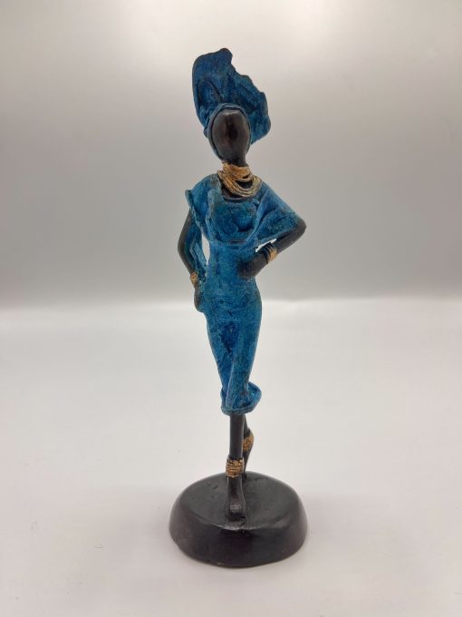 Afrikaans Blauw Beeldje van Dame met Hand op Heup