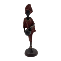 Afrikaans rood beeldje van dame met kruik